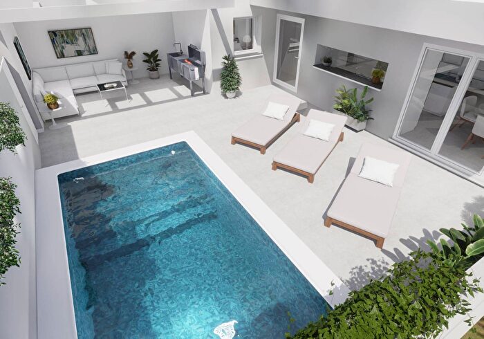 Casa en venta en Comunitat Valenciana, Alicante de 5 habitaciones