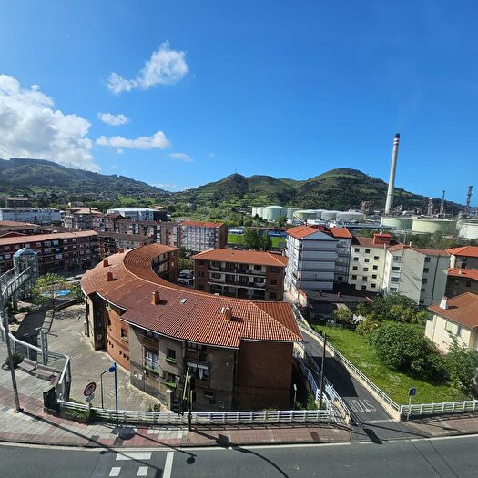 Piso en venta en Muskiz, Bizkaia de 3 habitaciones