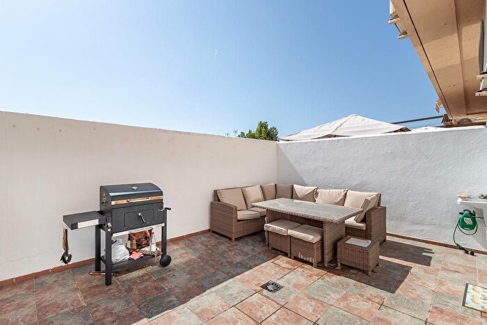 Casa en venta en Ogíjares, Granada de 3 habitaciones