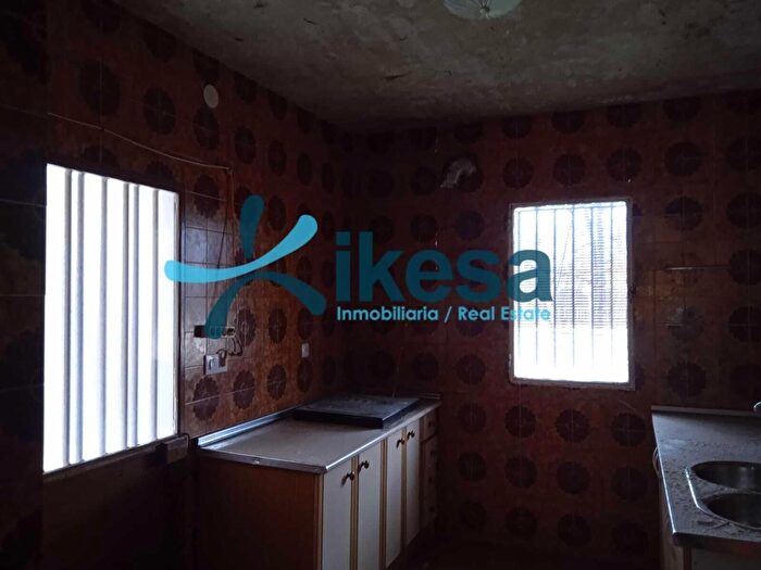 Casas en venta y pisos alquiler - 2