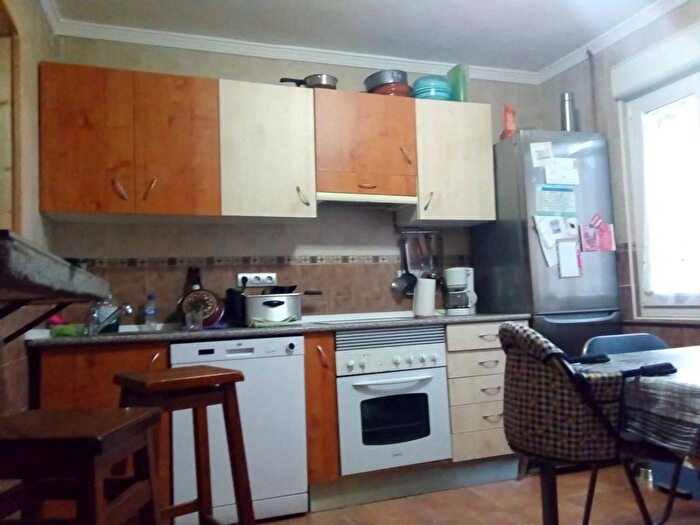 Casas en venta y pisos alquiler - 2