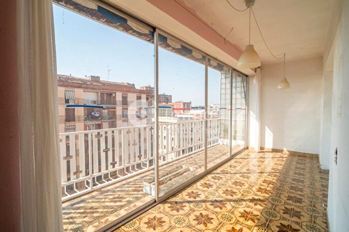Casas en venta y pisos alquiler - 2