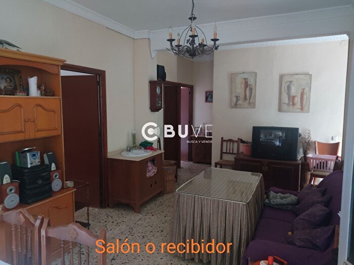 Casas en venta y pisos alquiler - 1
