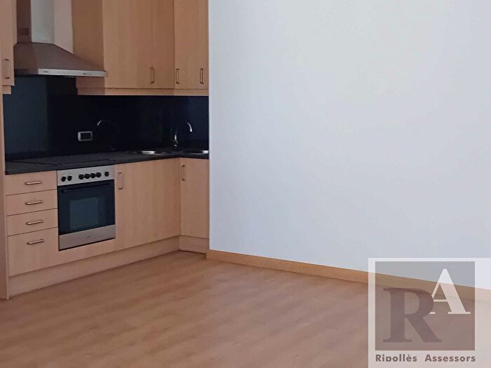 Piso en venta en Ripoll, Girona de 3 habitaciones
