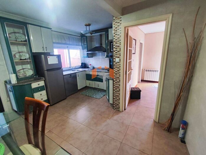 Casas en venta y pisos alquiler - 3