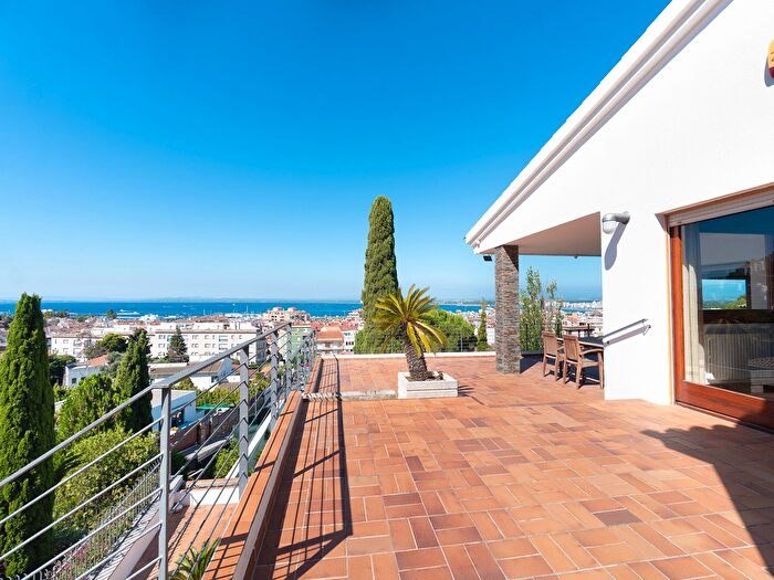 Casa en venta en Els Grecs Mas Oliva, Roses de 7 habitaciones