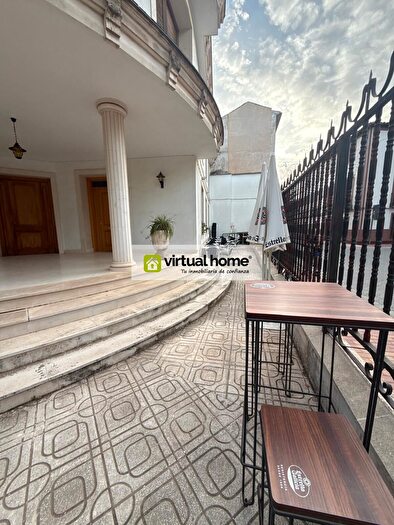 Casas en venta y pisos alquiler - 1