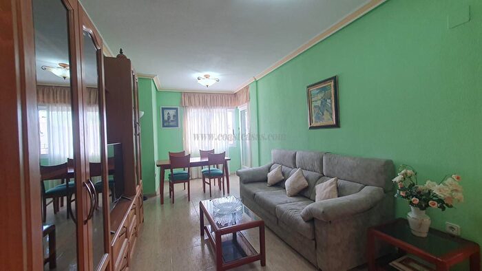 Casas en venta y pisos alquiler - 2