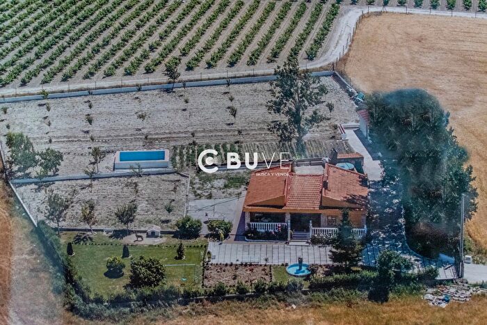 Casa en venta en Tudela de Duero, Valladolid de 4 habitaciones