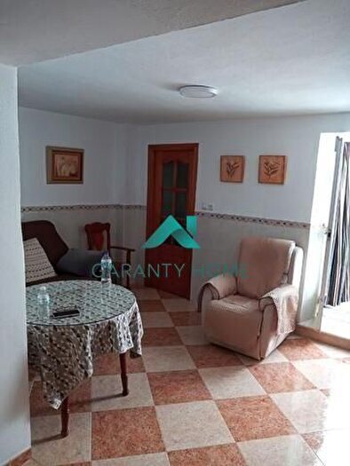 Casas en venta y pisos alquiler - 2