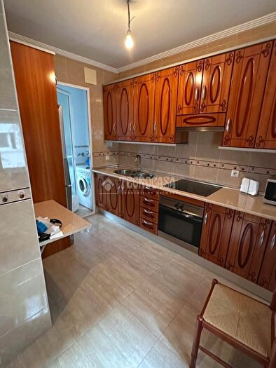 Casas en venta y pisos alquiler - 3