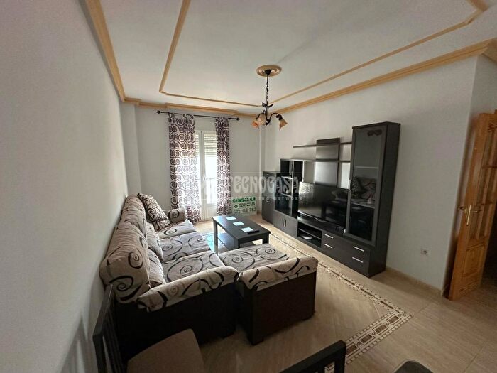 Casas en venta y pisos alquiler - 1