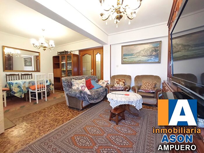Piso en venta en Ampuero, Cantabria de 3 habitaciones