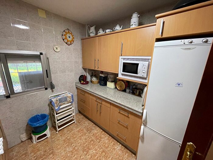 Casas en venta y pisos alquiler - 2