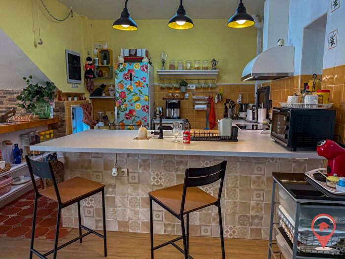 Casas en venta y pisos alquiler - 3