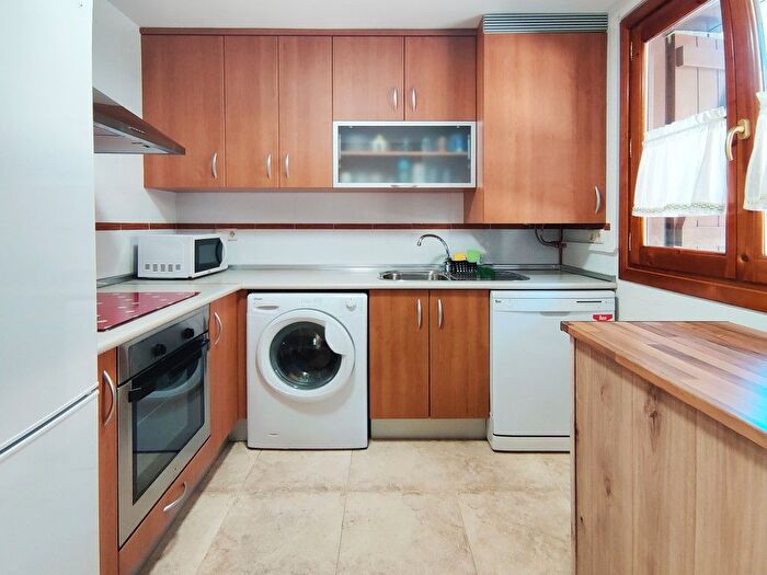 Casas en venta y pisos alquiler - 2