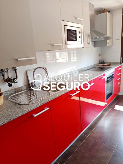 Casas en venta y pisos alquiler - 2