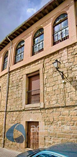Casas en venta y pisos alquiler - 3