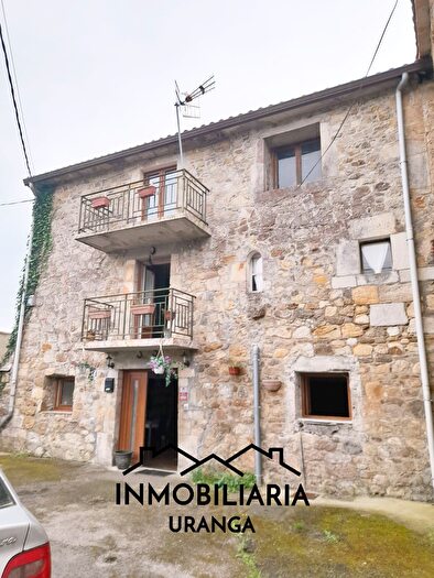 Casas en venta y pisos alquiler - 2