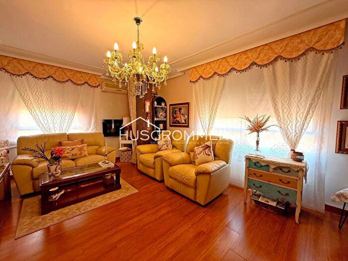 Casas en venta y pisos alquiler - 1