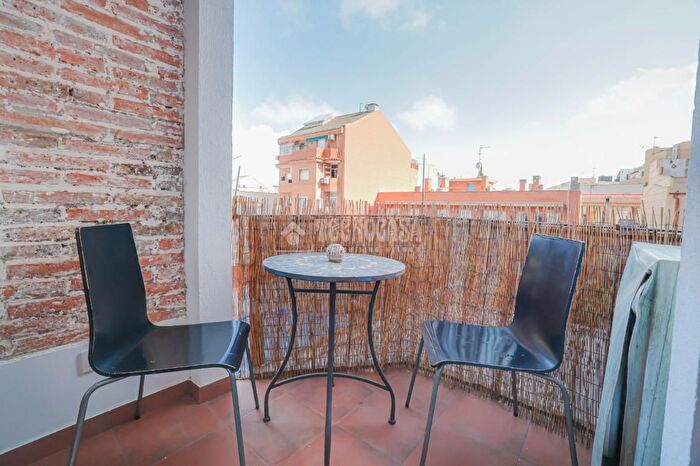 Casas en venta y pisos alquiler - 1