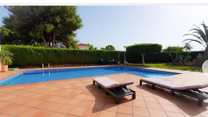 Casa en venta en Alzabares, Elche Elx de 5 habitaciones