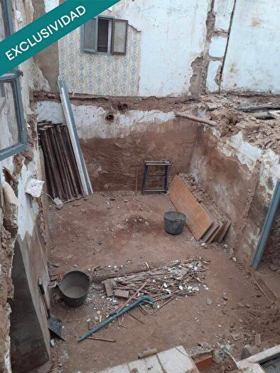 Casas en venta y pisos alquiler - 3