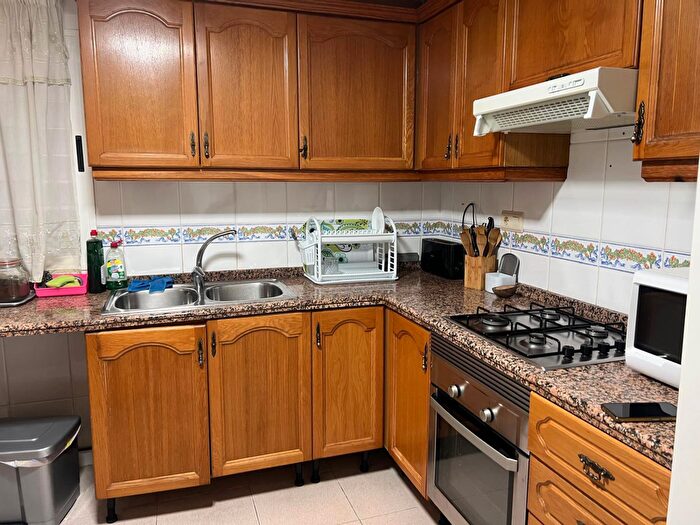 Casas en venta y pisos alquiler - 2