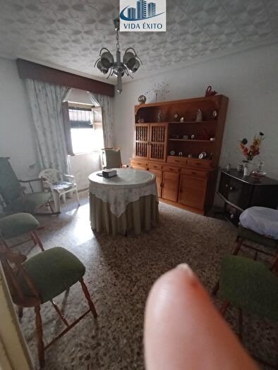 Casas en venta y pisos alquiler - 2