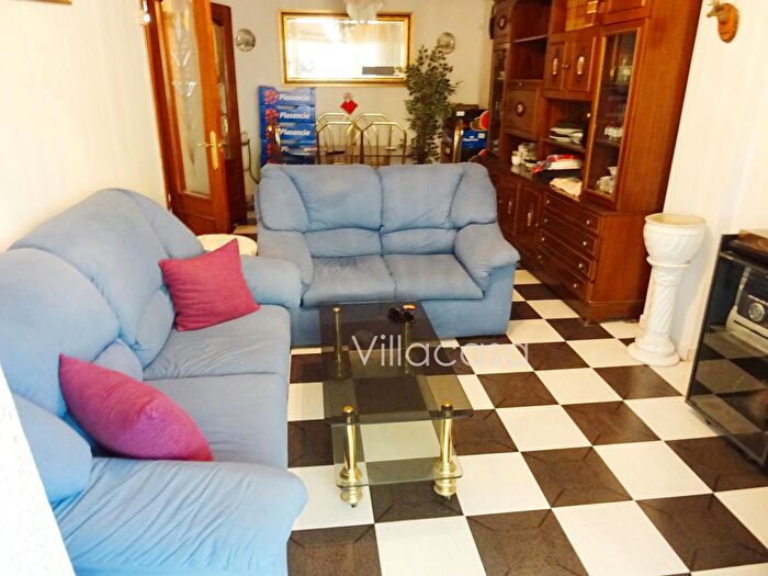 Casas en venta y pisos alquiler - 3