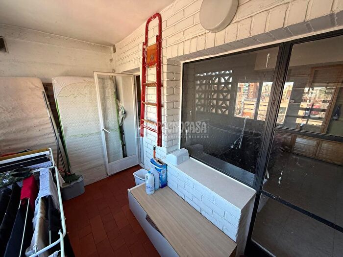 Casas en venta y pisos alquiler - 3