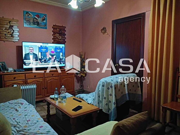 Casas en venta y pisos alquiler - 2