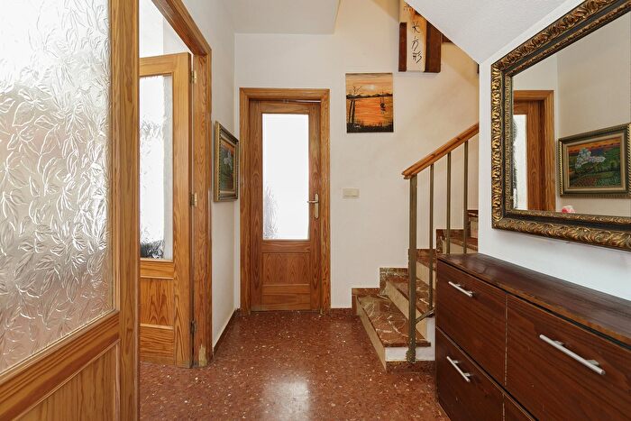 Casas en venta y pisos alquiler - 2