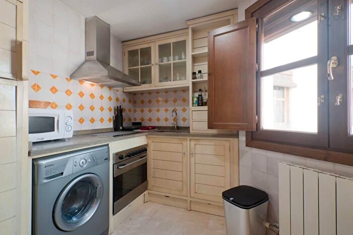 Casas en venta y pisos alquiler - 2