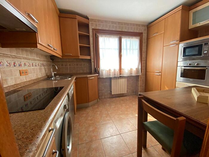 Casas en venta y pisos alquiler - 1