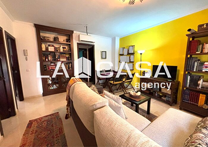 Casas en venta y pisos alquiler - 1