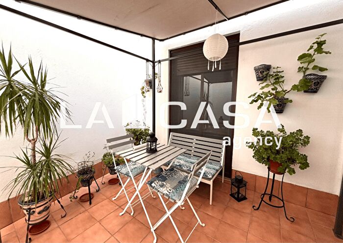 Casas en venta y pisos alquiler - 3