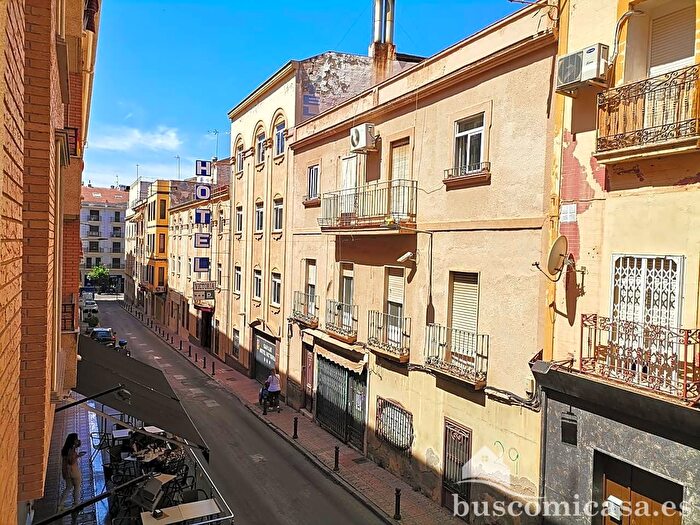 Casas en venta y pisos alquiler - 2
