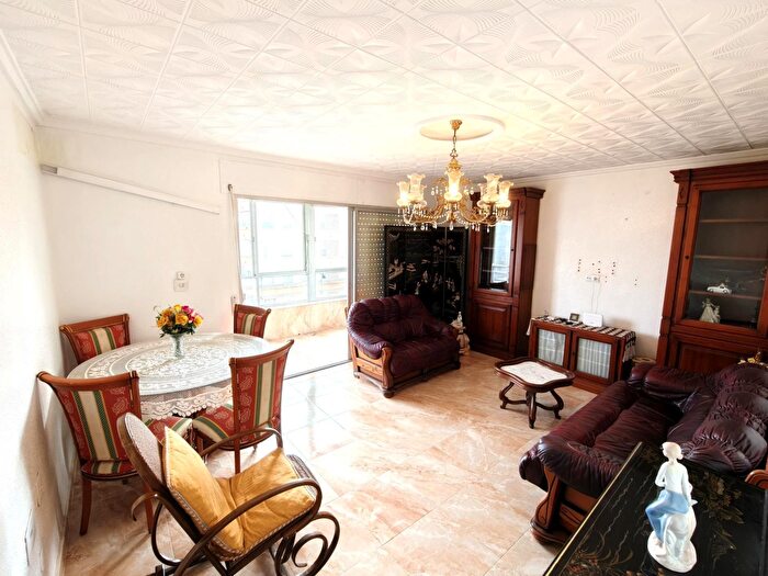 Casas en venta y pisos alquiler - 2