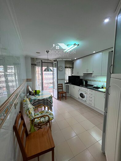 Casas en venta y pisos alquiler - 2