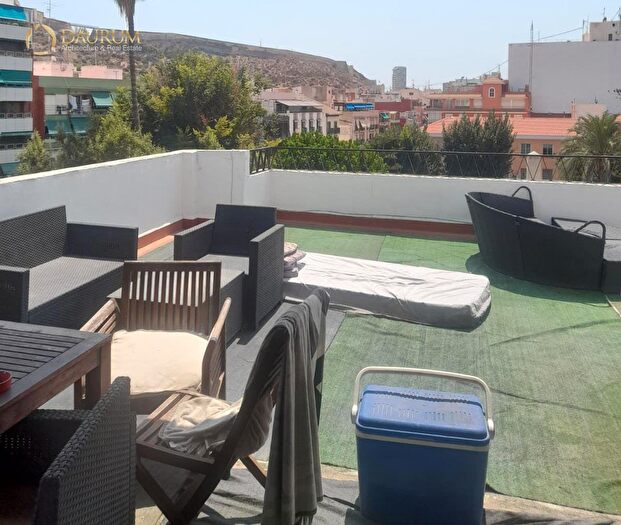 Casas en venta y pisos alquiler - 1