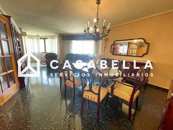 Casas en venta y pisos alquiler - 1