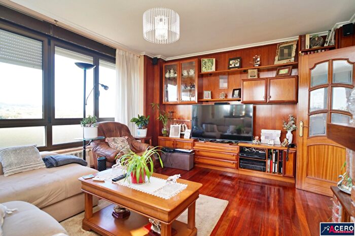 Casas en venta y pisos alquiler - 3