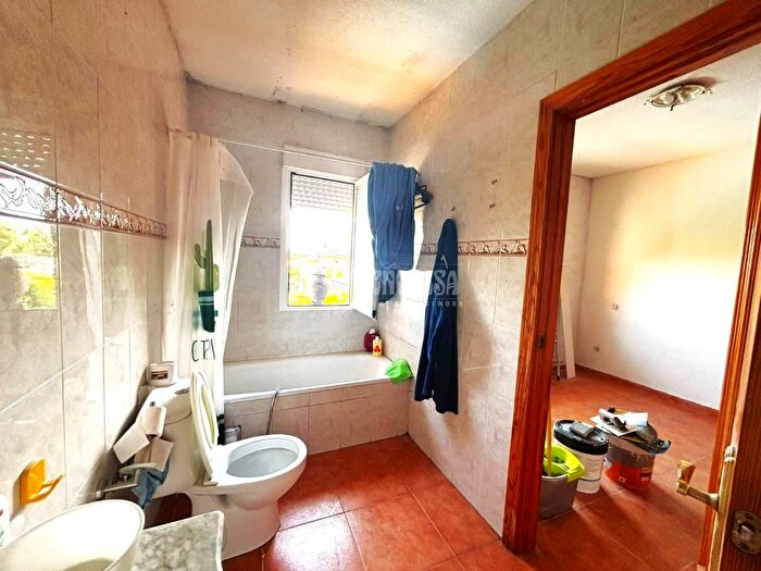 Casas en venta y pisos alquiler - 3