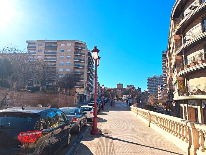 Casas en venta y pisos alquiler - 2