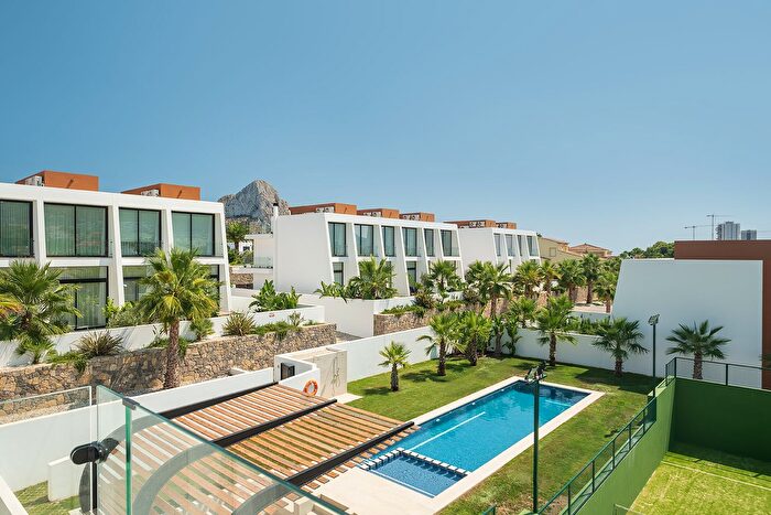 Casas en venta y pisos alquiler - 1