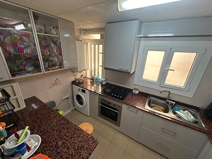 Casas en venta y pisos alquiler - 3