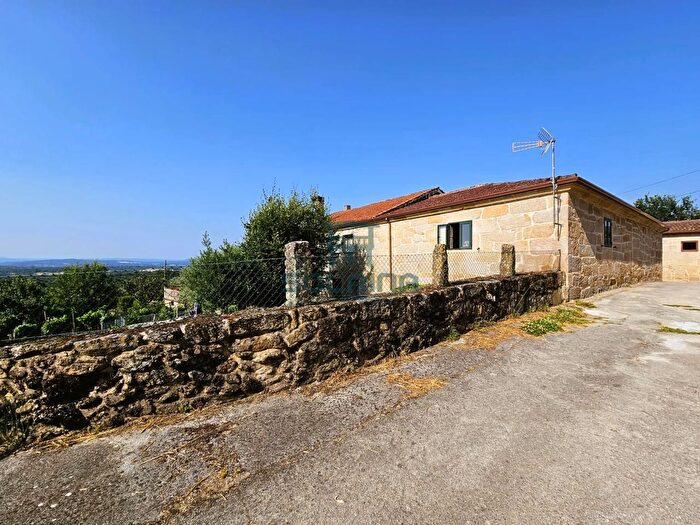 Casa en venta en Taboadela, Ourense de 2 habitaciones