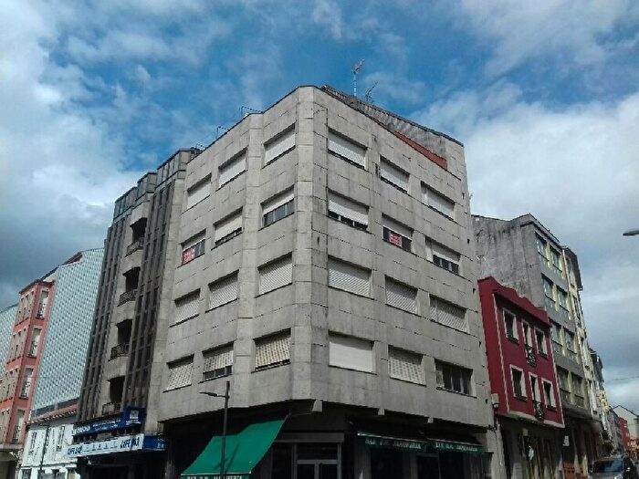 Piso en venta en Ordes, A Coruña de 3 habitaciones