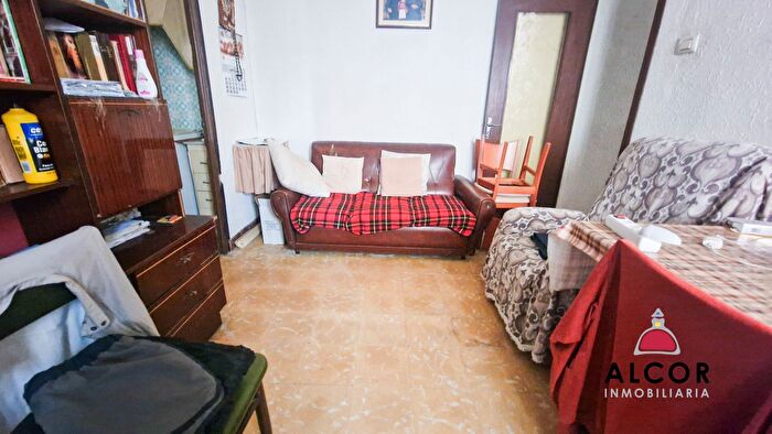 Casas en venta y pisos alquiler - 2